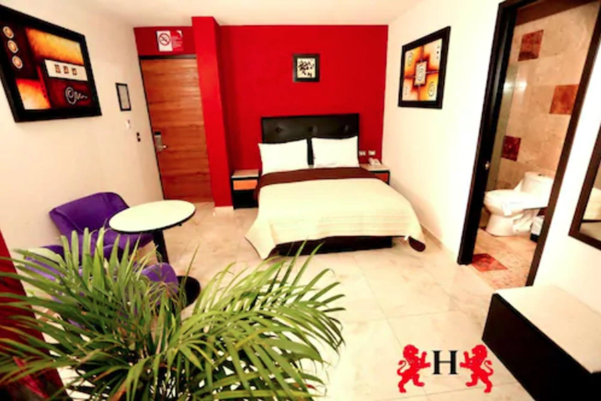 Hotel Leones Puebla Luaran gambar