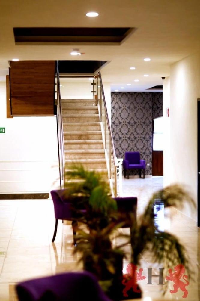 Hotel Leones Puebla Luaran gambar